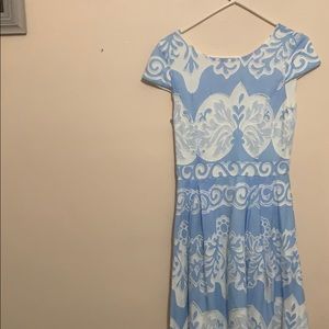 Cremieux size 4 white and blue lace dress